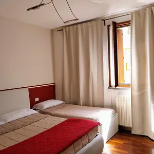 casa-vacanze-la-torre-orio-al-serio.italymilanhotels.net/