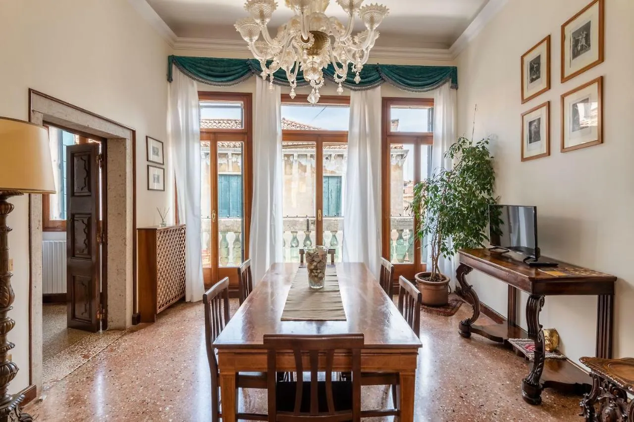 Venezia La Fenice Apartment Venice